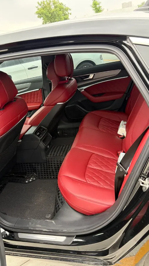 2021 Audi A6L 2.0T 190HP L4 7DCT,autocango,china used car exporter,china ev exporter,chinese used car exporter,chinese used ev exporter