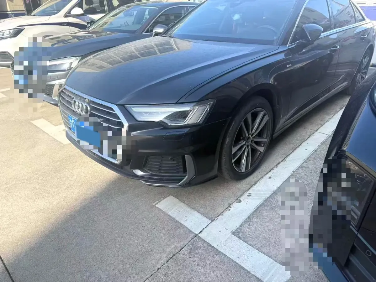 2022 Audi A6L 2.0T 190HP L4 7DCT,autocango,china used car exporter,china ev exporter,chinese used car exporter,chinese used ev exporter