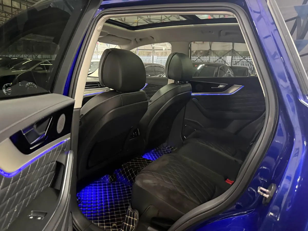 2019 HongQi HS5 2.0T 224HP L4 6AT,autocango,china used car exporter,china ev exporter,chinese used car exporter,chinese used ev exporter