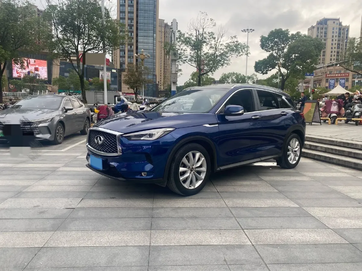 2018 Infiniti QX30 2.0T 211HP L4 7DCT,autocango,china used car exporter,china ev exporter,chinese used car exporter,chinese used ev exporter