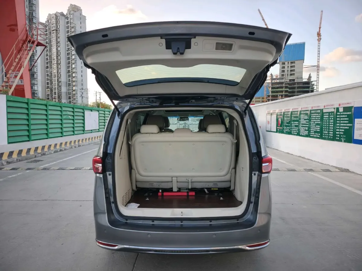 2021 Buick GL8 2.0T 237HP L4 9AT,autocango,china used car exporter,china ev exporter,chinese used car exporter,chinese used ev exporter
