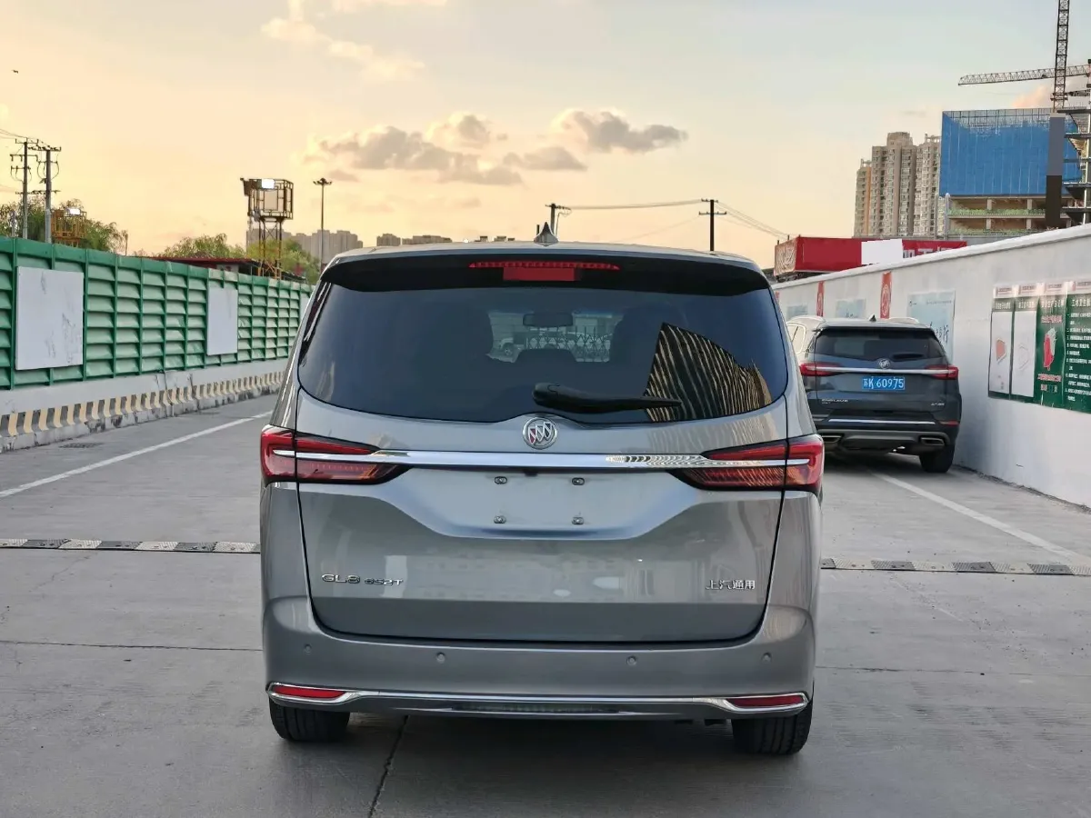 2021 Buick GL8 2.0T 237HP L4 9AT,autocango,china used car exporter,china ev exporter,chinese used car exporter,chinese used ev exporter