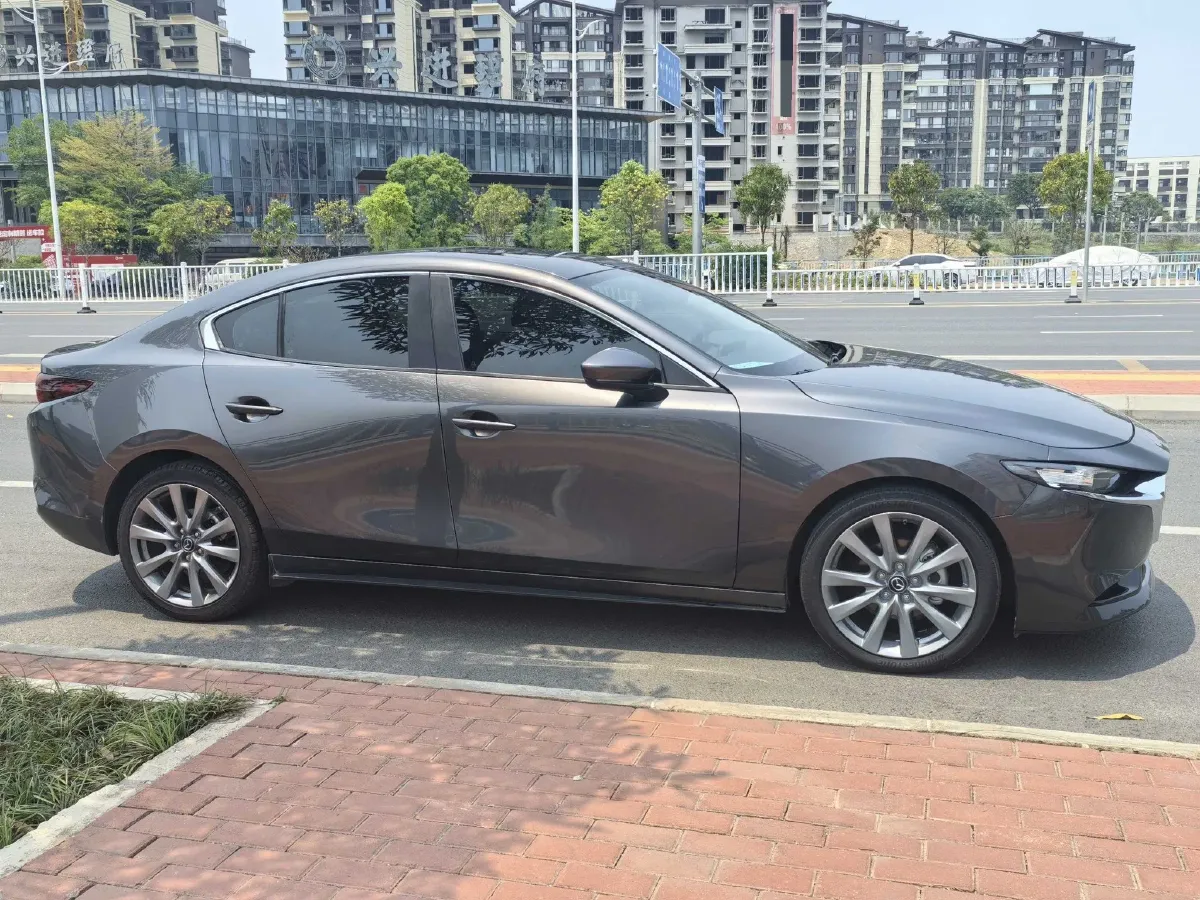 2021 Mazda 3 Axela 2.0L 158HP L4 6AT,autocango,china used car exporter,china ev exporter,chinese used car exporter,chinese used ev exporter