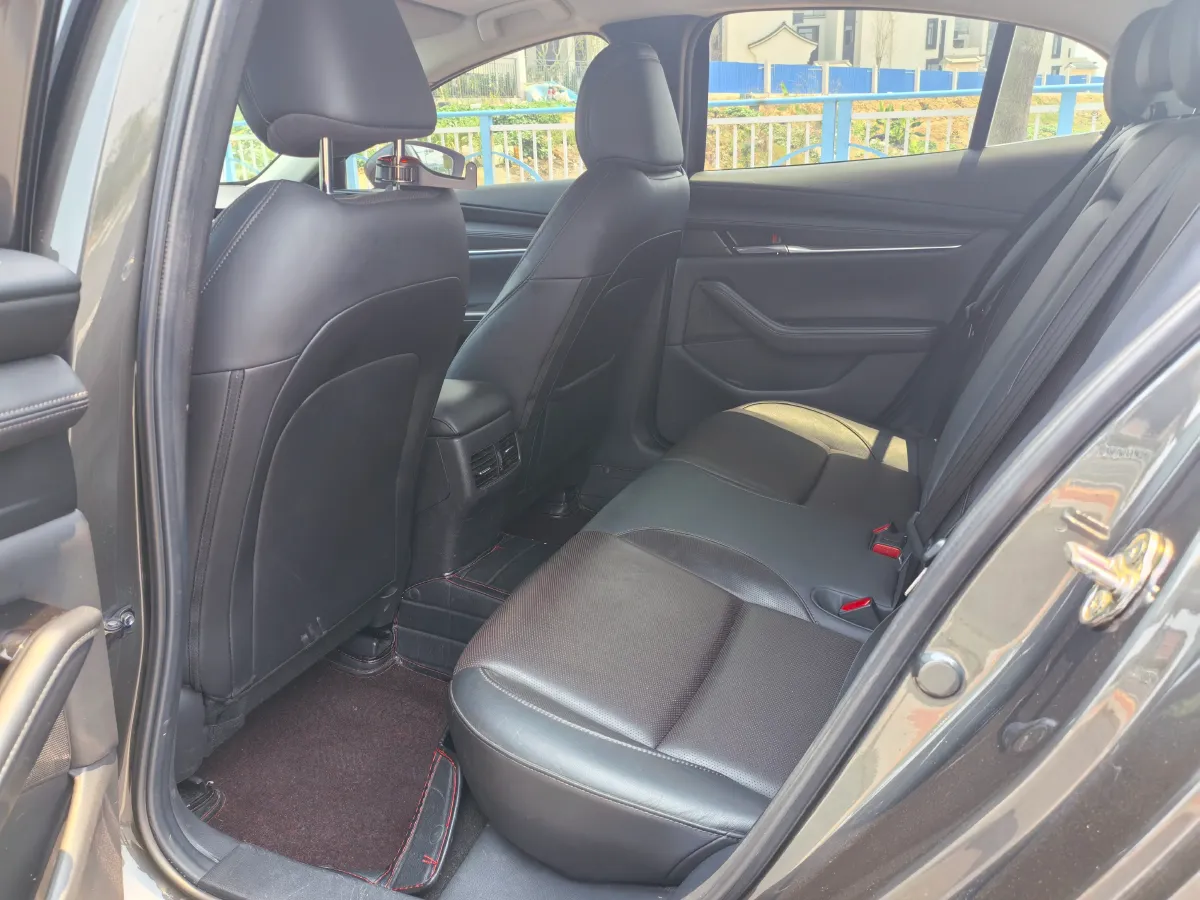 2021 Mazda 3 Axela 2.0L 158HP L4 6AT,autocango,china used car exporter,china ev exporter,chinese used car exporter,chinese used ev exporter