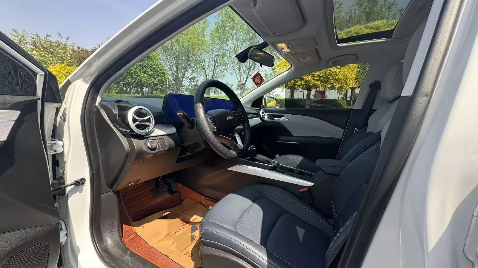 2023 Chevrolet Monza 1.5L 113HP L4 6DCT,autocango,china used car exporter,china ev exporter,chinese used car exporter,chinese used ev exporter
