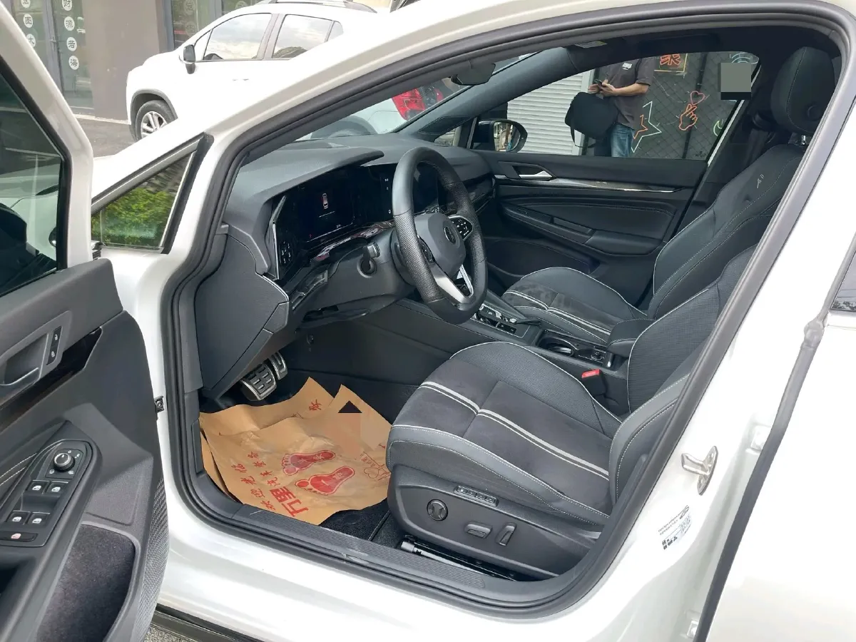 2023 Volkswagen Golf 1.4T 150HP L4 7DCT,autocango,china used car exporter,china ev exporter,chinese used car exporter,chinese used ev exporter