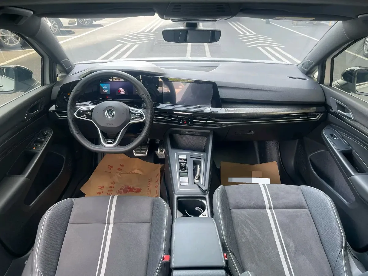 2023 Volkswagen Golf 1.4T 150HP L4 7DCT,autocango,china used car exporter,china ev exporter,chinese used car exporter,chinese used ev exporter