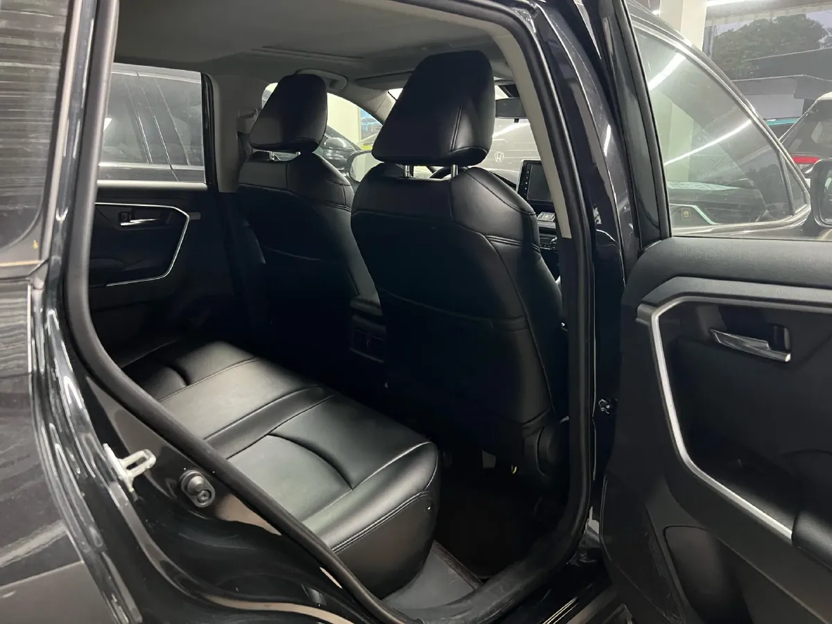 2020 Toyota RAV4 2.0L 171HP L4 CVT,autocango,china used car exporter,china ev exporter,chinese used car exporter,chinese used ev exporter