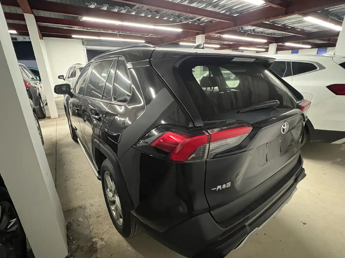 2020 Toyota RAV4 2.0L 171HP L4 CVT,autocango,china used car exporter,china ev exporter,chinese used car exporter,chinese used ev exporter