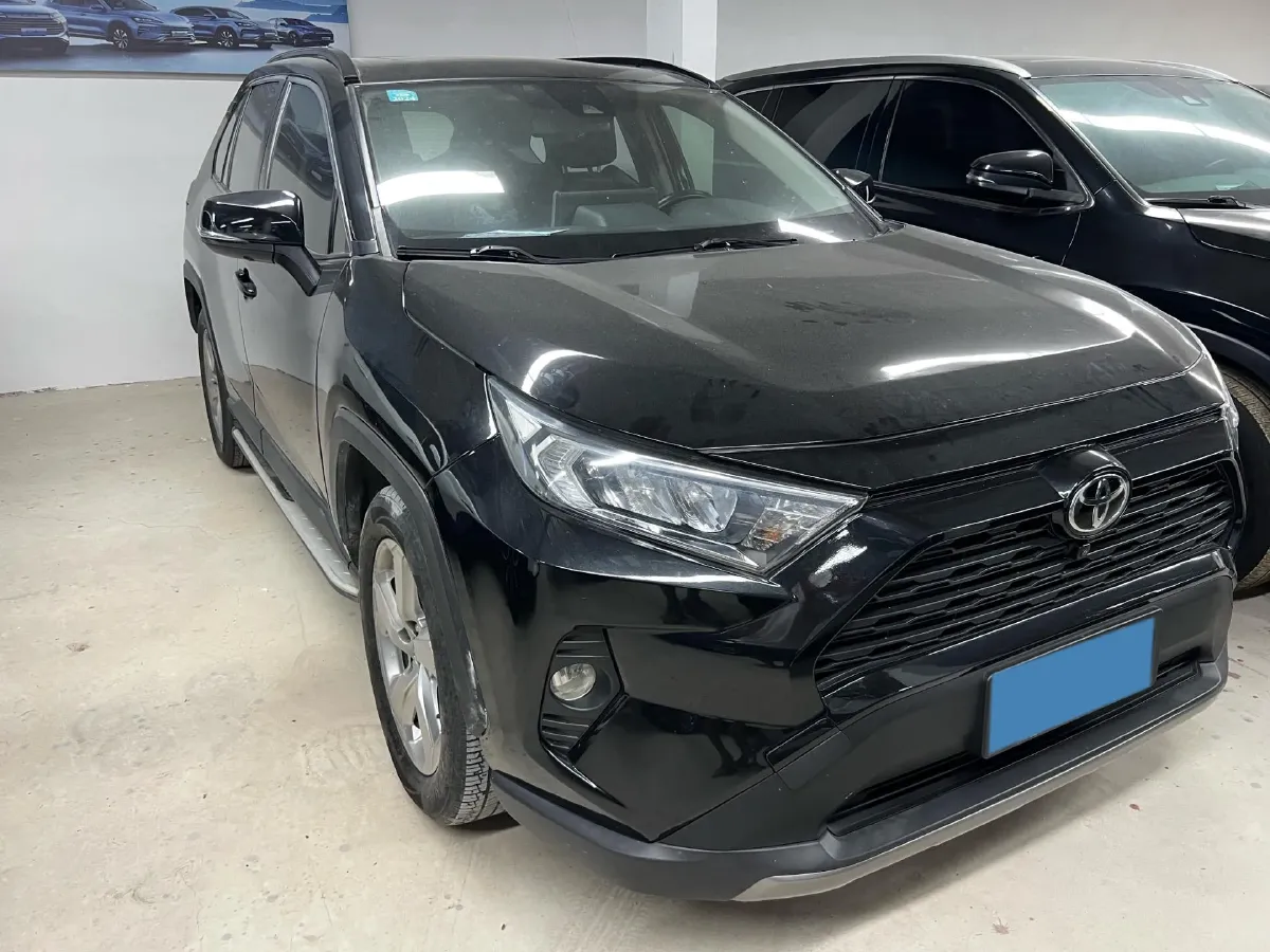 2020 Toyota RAV4 2.0L 171HP L4 CVT,autocango,china used car exporter,china ev exporter,chinese used car exporter,chinese used ev exporter