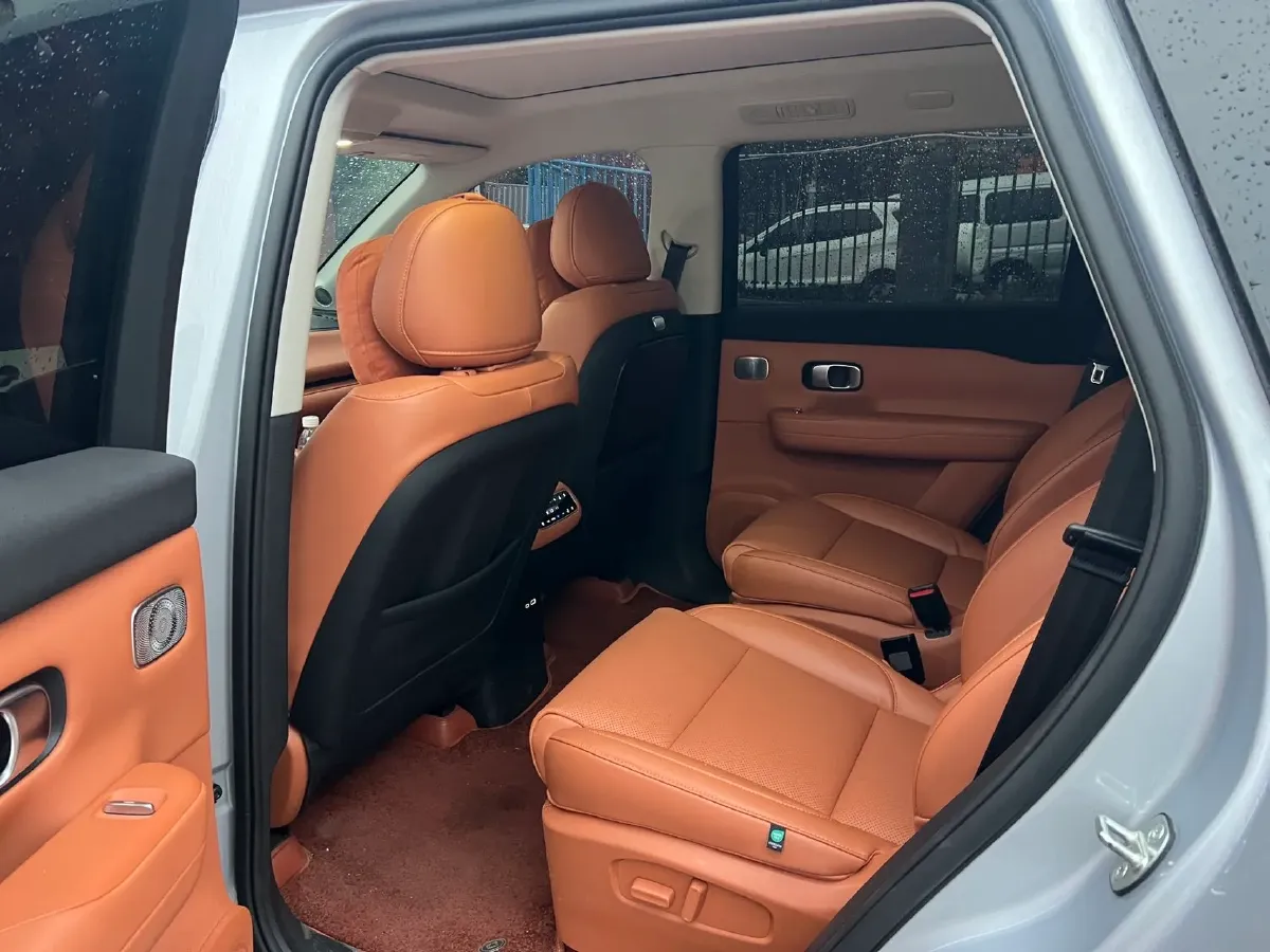 2024 Leapmotor C16 1.5L 95HP L4 REEV 28.4KWH,autocango,china used car exporter,china ev exporter,chinese used car exporter,chinese used ev exporter