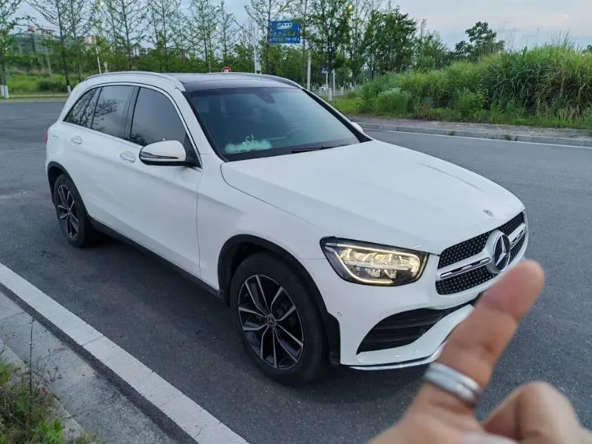 2022 Mercedes-Benz GLC Class 2.0T 197HP L4 9AT,autocango,china used car exporter,china ev exporter,chinese used car exporter,chinese used ev exporter