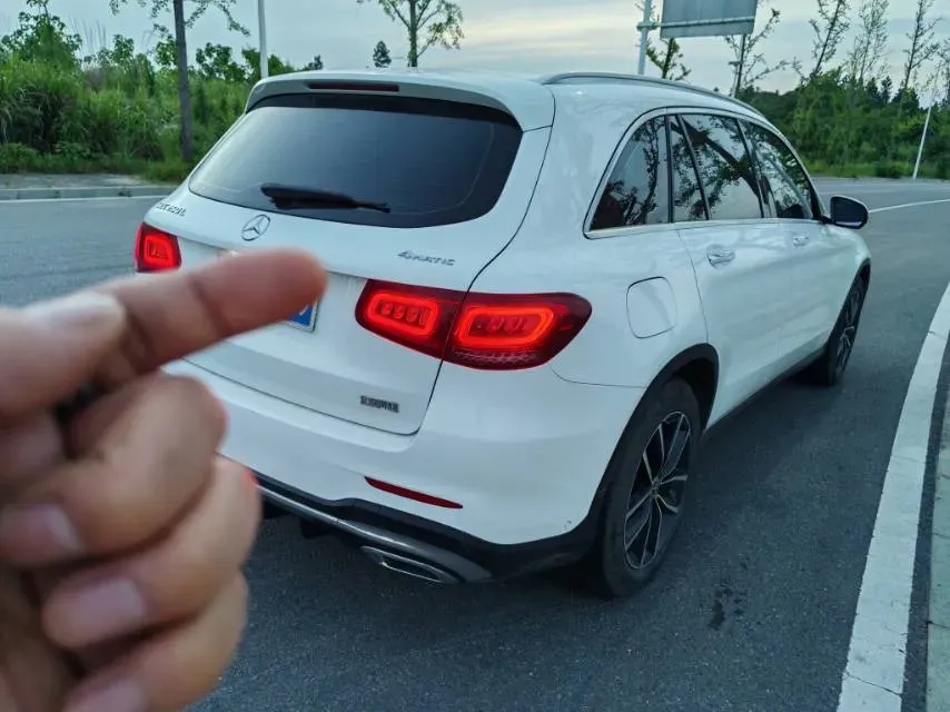 2022 Mercedes-Benz GLC Class 2.0T 197HP L4 9AT,autocango,china used car exporter,china ev exporter,chinese used car exporter,chinese used ev exporter