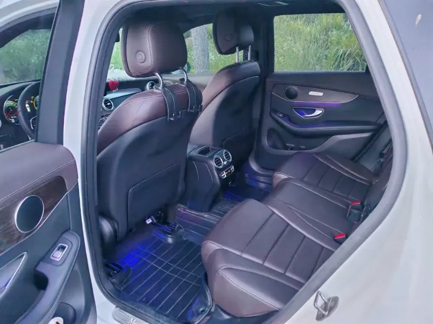 2022 Mercedes-Benz GLC Class 2.0T 197HP L4 9AT,autocango,china used car exporter,china ev exporter,chinese used car exporter,chinese used ev exporter