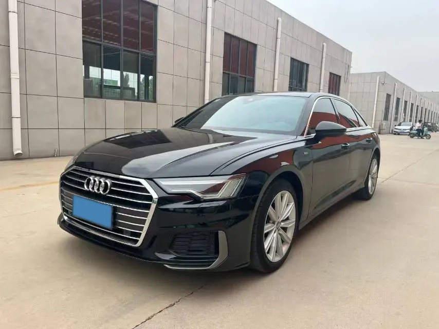 2021 Audi A6L 2.0T 224HP L4 7DCT,autocango,china used car exporter,china ev exporter,chinese used car exporter,chinese used ev exporter