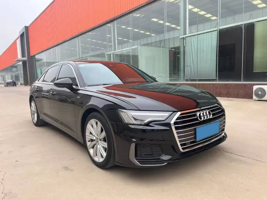 2021 Audi A6L 2.0T 224HP L4 7DCT,autocango,china used car exporter,china ev exporter,chinese used car exporter,chinese used ev exporter