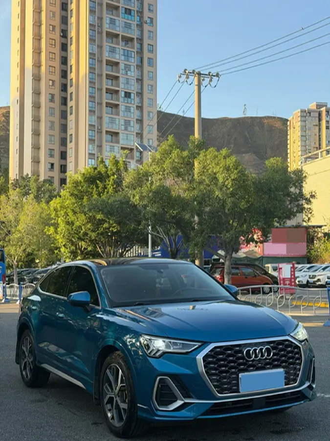 2020 Audi Q3 Sportback 2.0T 186HP L4 7DCT,autocango,china used car exporter,china ev exporter,chinese used car exporter,chinese used ev exporter