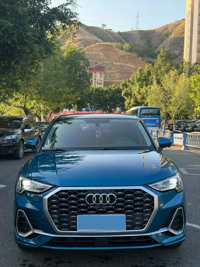 2020 Audi Q3 Sportback 2.0T 186HP L4 7DCT,autocango,china used car exporter,china ev exporter,chinese used car exporter,chinese used ev exporter