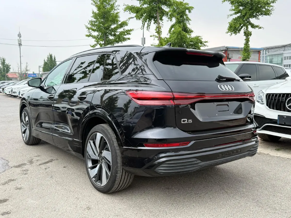 2022 Audi Q5 e-tron BEV 83.4KWH,autocango,china used car exporter,china ev exporter,chinese used car exporter,chinese used ev exporter