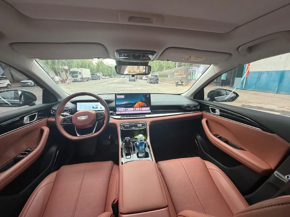 2025 Geely Emgrand 1.5L 127HP L4 CVT,autocango,china used car exporter,china ev exporter,chinese used car exporter,chinese used ev exporter