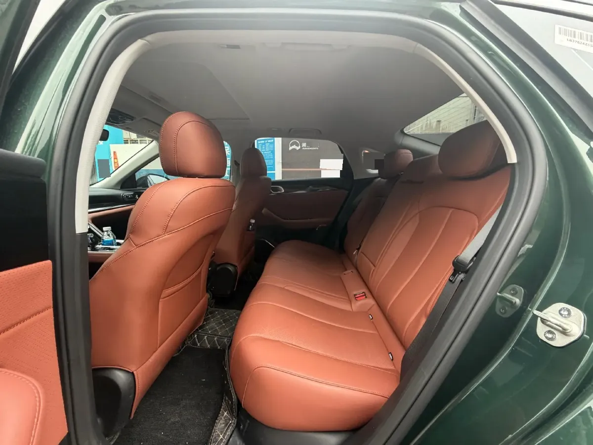 2025 Geely Emgrand 1.5L 127HP L4 CVT,autocango,china used car exporter,china ev exporter,chinese used car exporter,chinese used ev exporter