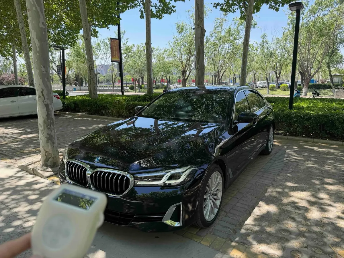 2022 BMW 5 Series 2.0T 252HP L4 8AT,autocango,china used car exporter,china ev exporter,chinese used car exporter,chinese used ev exporter