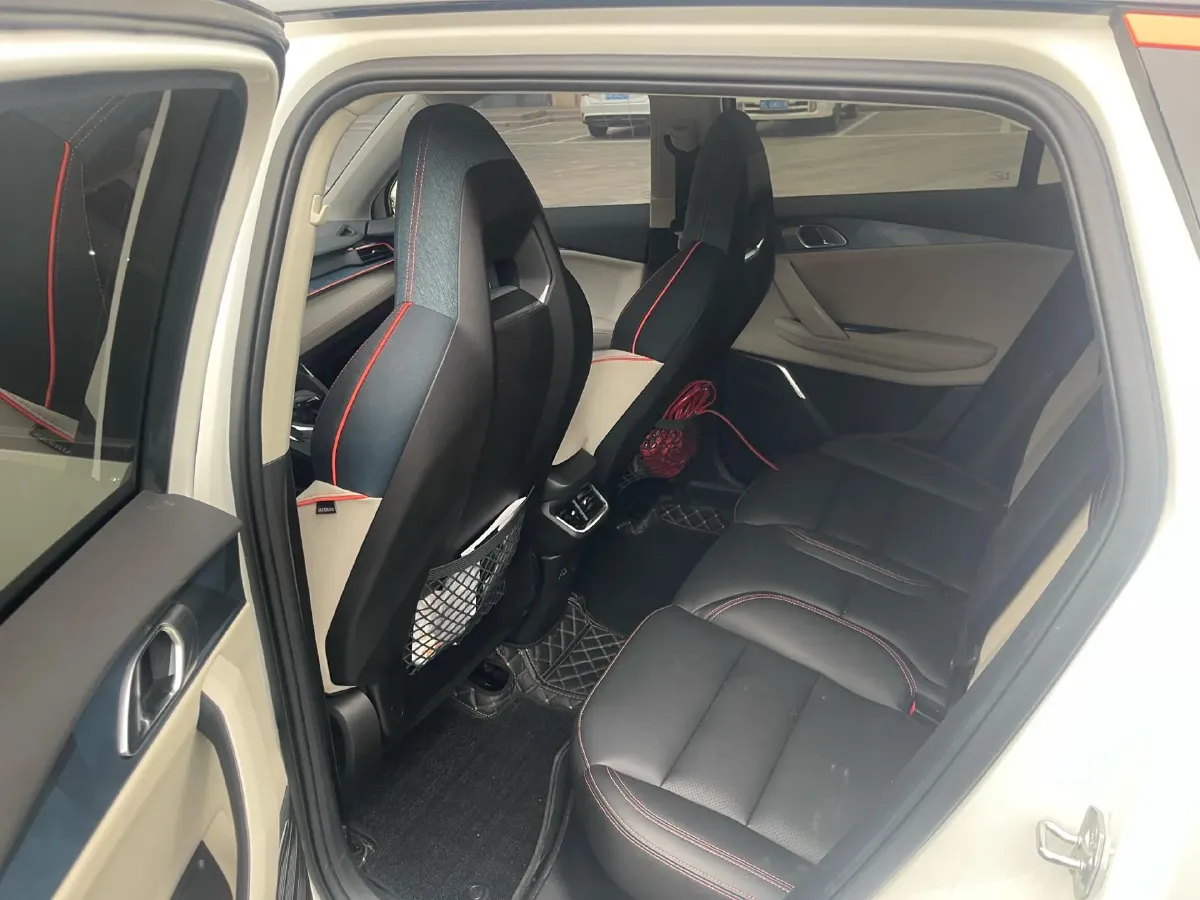 2020 LYNK&CO 06 1.5T 177HP L3 7DCT,autocango,china used car exporter,china ev exporter,chinese used car exporter,chinese used ev exporter