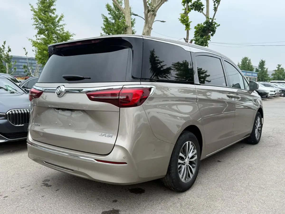 2022 Buick GL8 2.0T 237HP L4 9AT,autocango,china used car exporter,china ev exporter,chinese used car exporter,chinese used ev exporter
