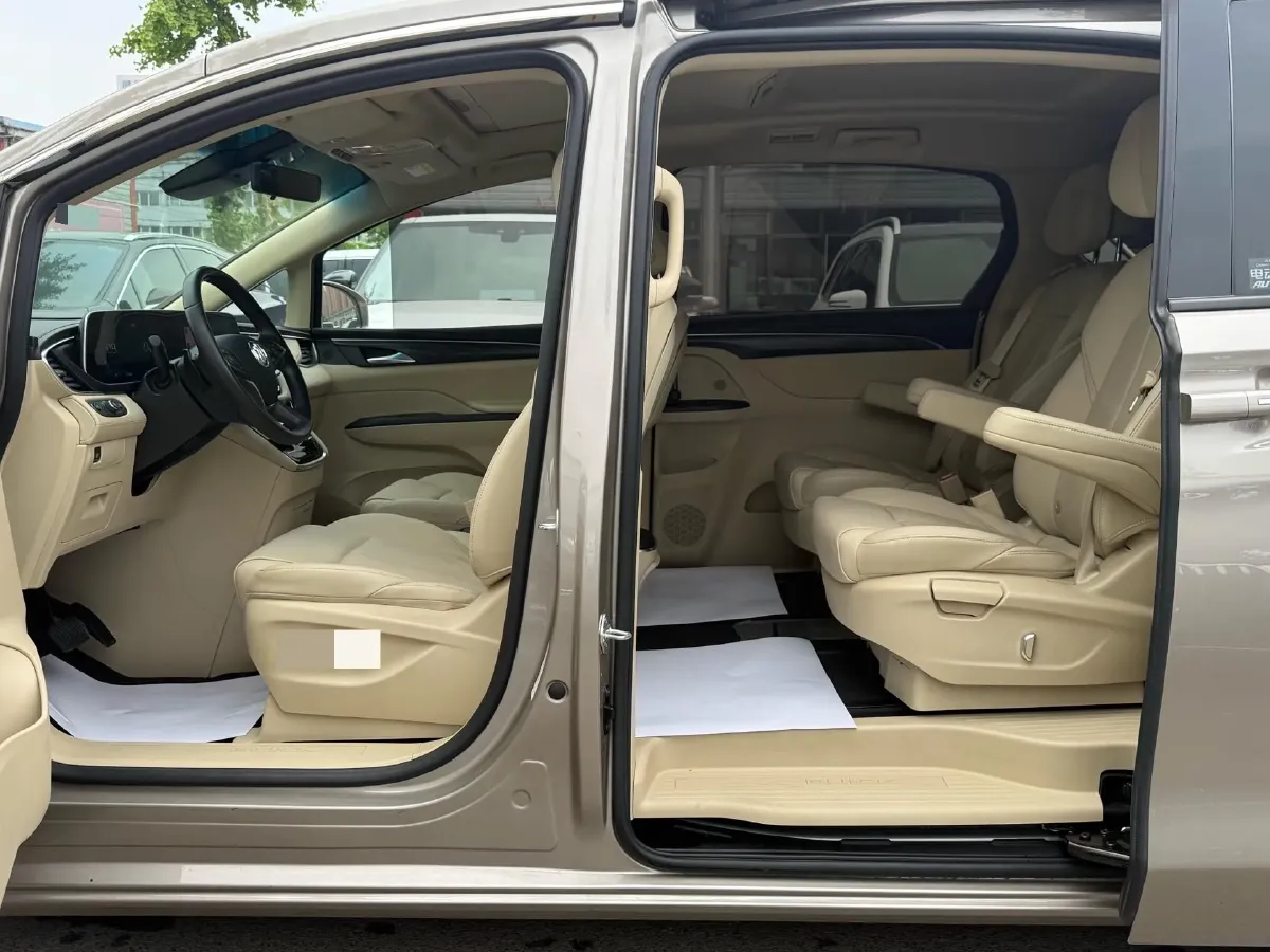 2022 Buick GL8 2.0T 237HP L4 9AT,autocango,china used car exporter,china ev exporter,chinese used car exporter,chinese used ev exporter