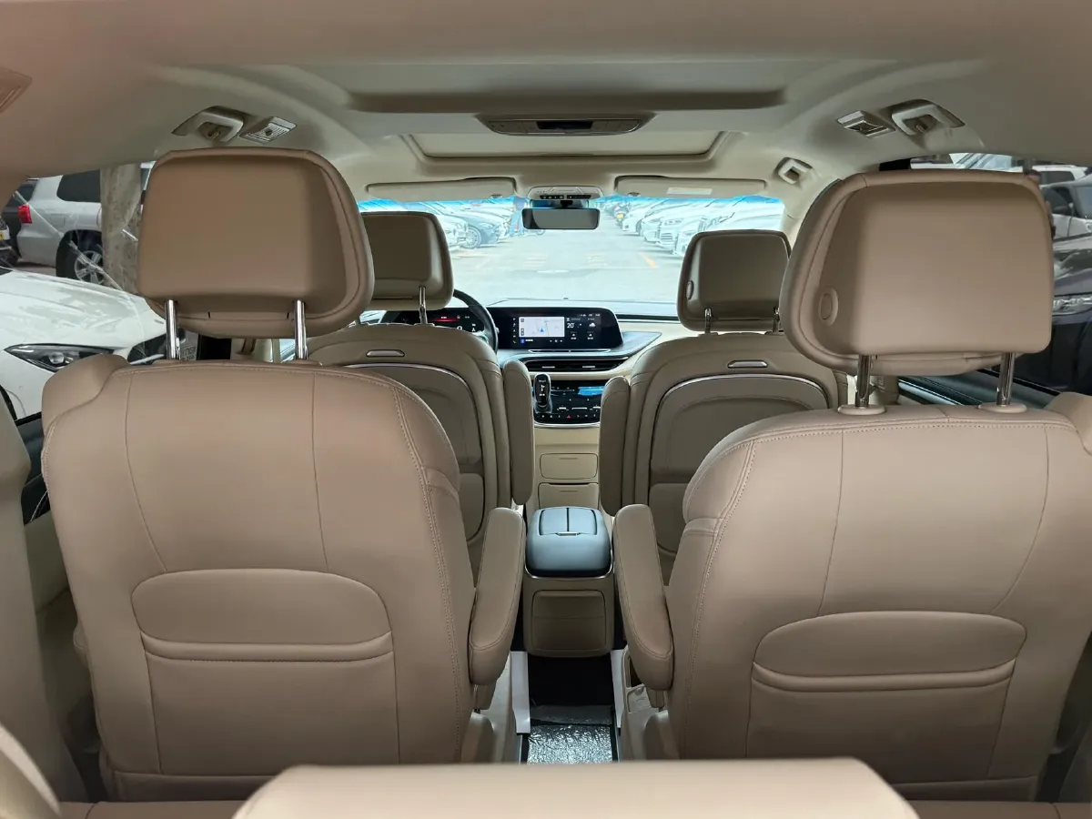 2022 Buick GL8 2.0T 237HP L4 9AT,autocango,china used car exporter,china ev exporter,chinese used car exporter,chinese used ev exporter