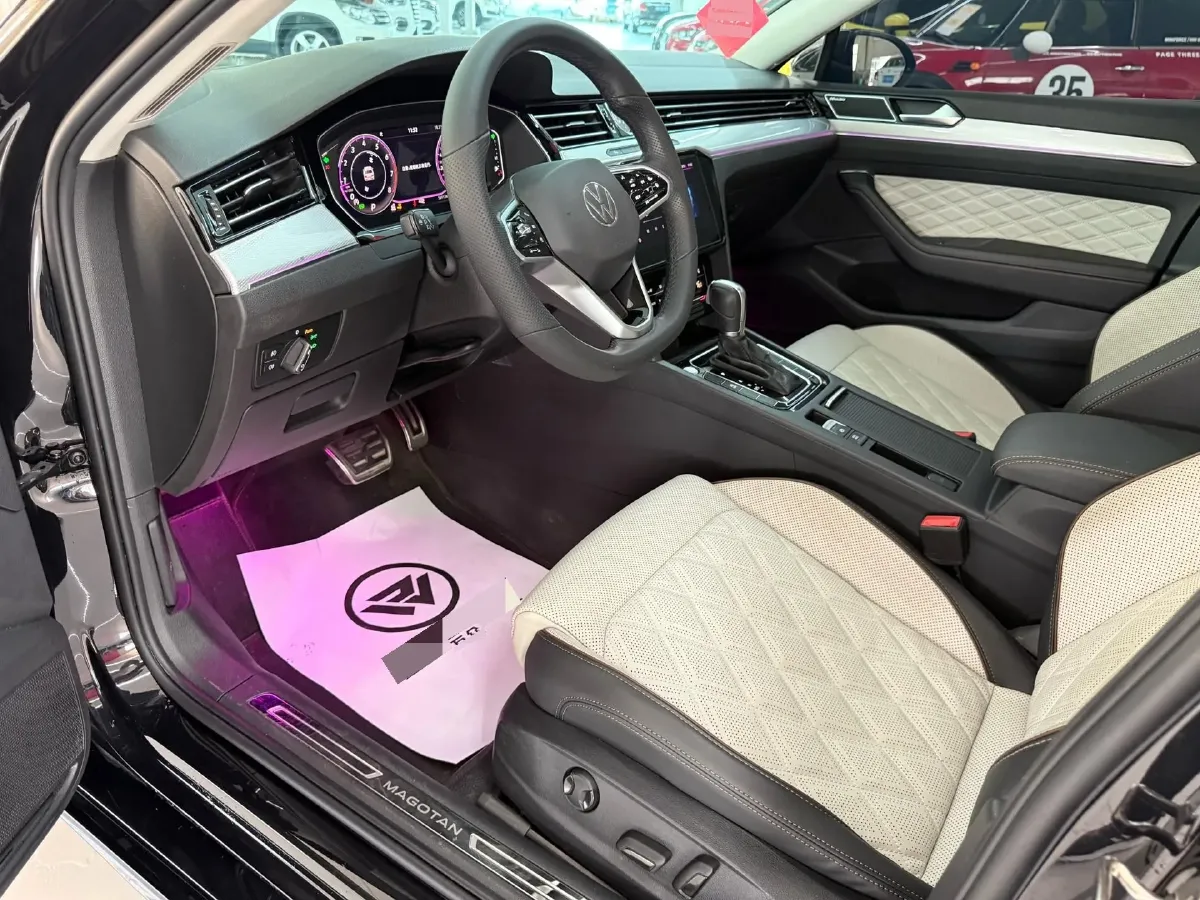 2023 Volkswagen Magotan 2.0T 186HP L4 7DCT,autocango,china used car exporter,china ev exporter,chinese used car exporter,chinese used ev exporter