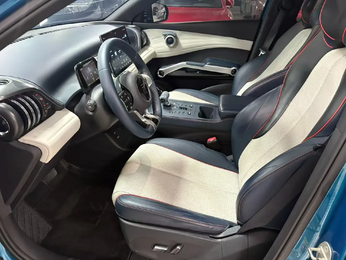 2022 Hycan Z03 BEV 64.23KWH,autocango,china used car exporter,china ev exporter,chinese used car exporter,chinese used ev exporter