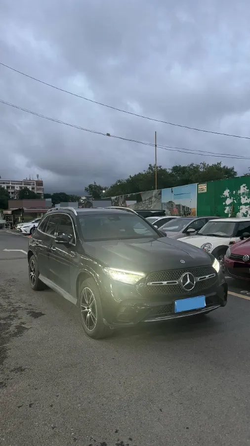 2025 Mercedes-Benz GLC Class 2.0T 204HP L4 9AT,autocango,china used car exporter,china ev exporter,chinese used car exporter,chinese used ev exporter