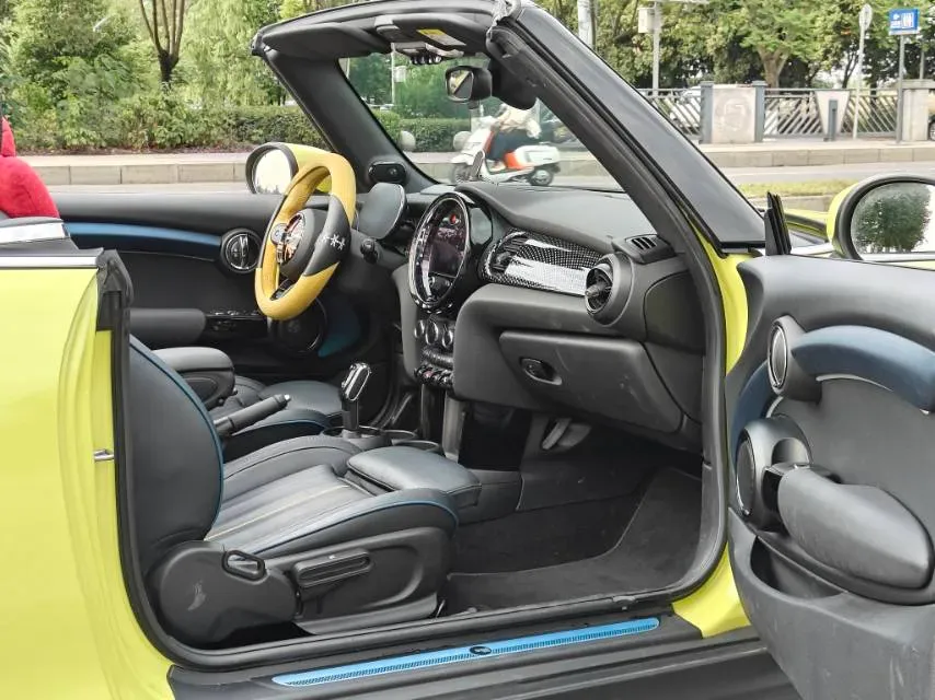 2022 MINI MINI 2.0T 192HP L4 7DCT,autocango,china used car exporter,china ev exporter,chinese used car exporter,chinese used ev exporter