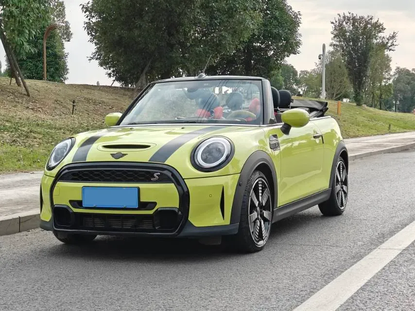 2022 MINI MINI 2.0T 192HP L4 7DCT,autocango,china used car exporter,china ev exporter,chinese used car exporter,chinese used ev exporter
