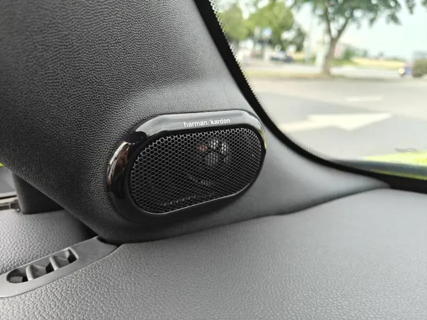 2022 MINI MINI 2.0T 192HP L4 7DCT,autocango,china used car exporter,china ev exporter,chinese used car exporter,chinese used ev exporter