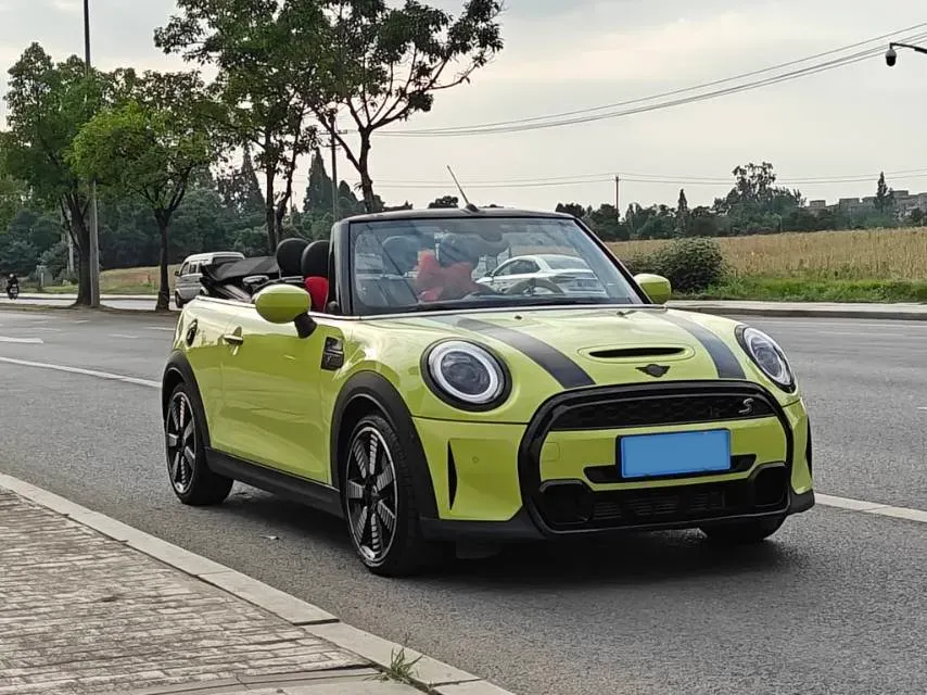 2022 MINI MINI 2.0T 192HP L4 7DCT,autocango,china used car exporter,china ev exporter,chinese used car exporter,chinese used ev exporter
