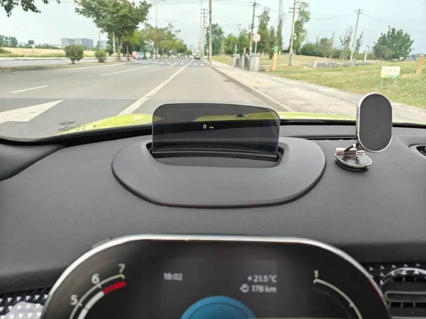2022 MINI MINI 2.0T 192HP L4 7DCT,autocango,china used car exporter,china ev exporter,chinese used car exporter,chinese used ev exporter