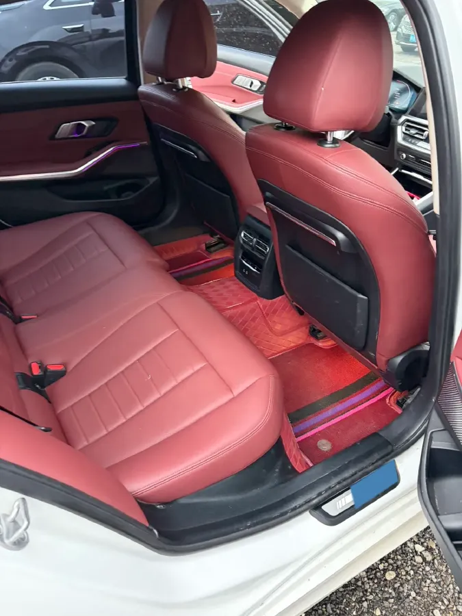 2021 BMW 3 Series 2.0T 156HP L4 8AT,autocango,china used car exporter,china ev exporter,chinese used car exporter,chinese used ev exporter