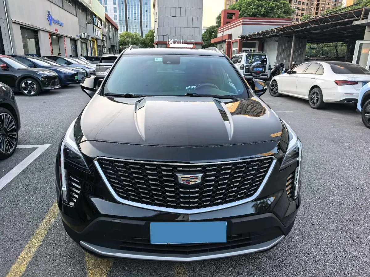 2022 Cadillac XT4 2.0T 237HP L4 9AT,autocango,china used car exporter,china ev exporter,chinese used car exporter,chinese used ev exporter