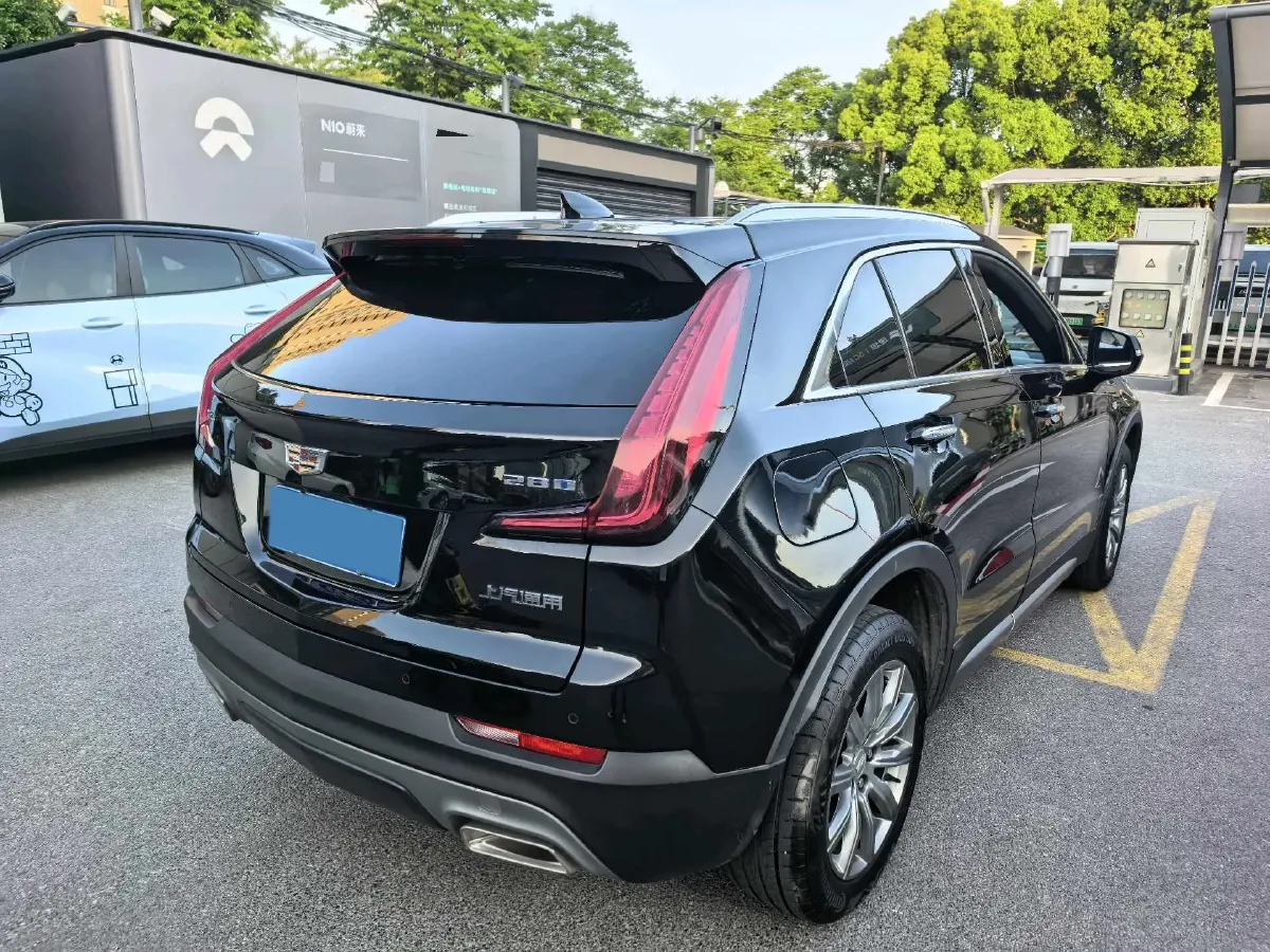 2022 Cadillac XT4 2.0T 237HP L4 9AT,autocango,china used car exporter,china ev exporter,chinese used car exporter,chinese used ev exporter