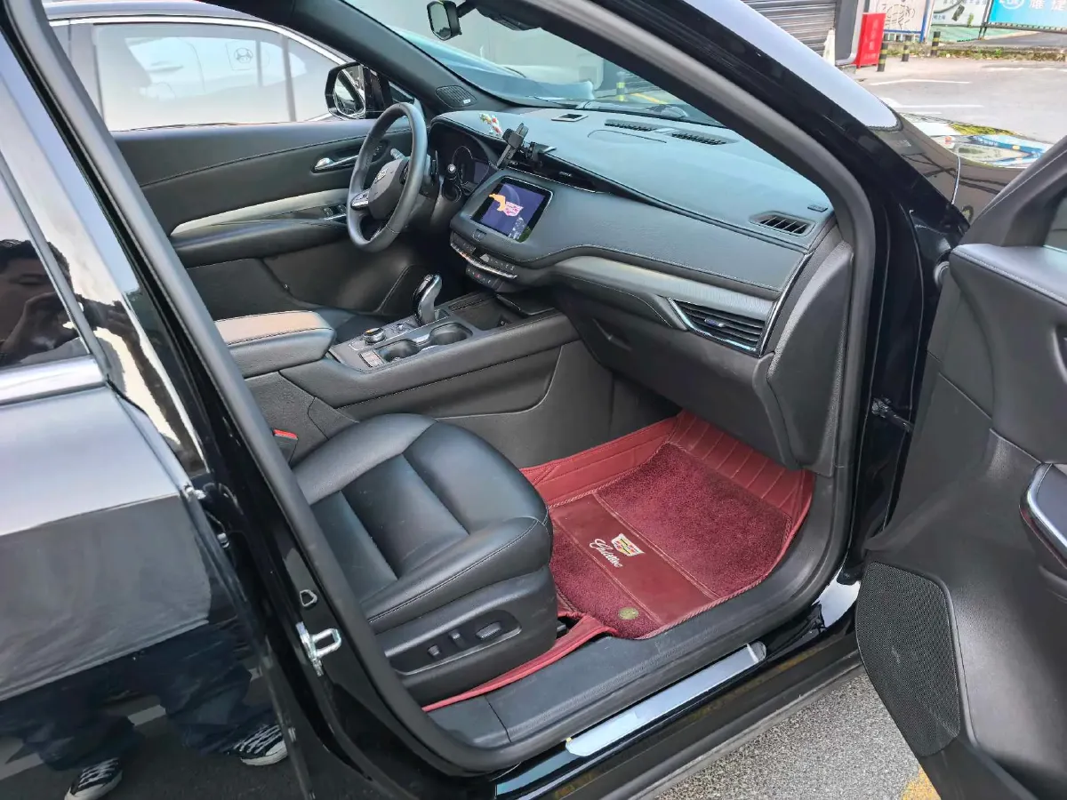 2022 Cadillac XT4 2.0T 237HP L4 9AT,autocango,china used car exporter,china ev exporter,chinese used car exporter,chinese used ev exporter