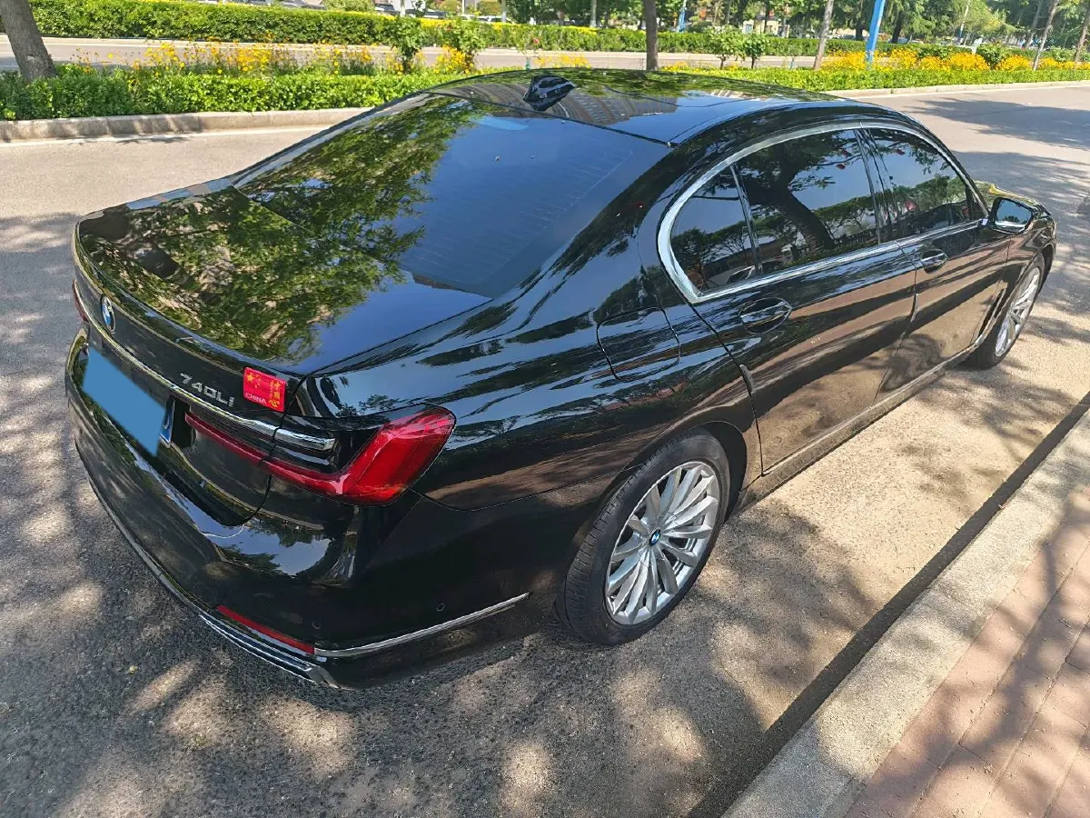 2021 BMW 7 Series 2.0T 265HP L4 8AT,autocango,china used car exporter,china ev exporter,chinese used car exporter,chinese used ev exporter