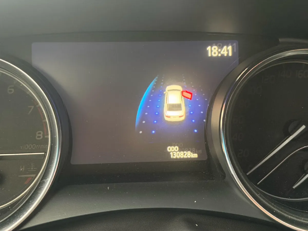 2019 Toyota Camry 2.5L 209HP L4 8AT,autocango,china used car exporter,china ev exporter,chinese used car exporter,chinese used ev exporter
