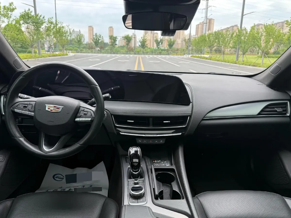 2024 Cadillac CT5 2.0T 237HP L4 10AT,autocango,china used car exporter,china ev exporter,chinese used car exporter,chinese used ev exporter