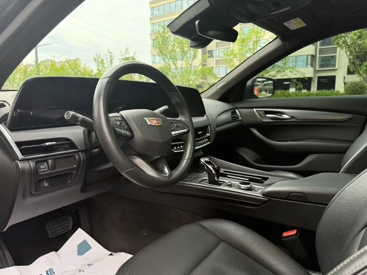 2024 Cadillac CT5 2.0T 237HP L4 10AT,autocango,china used car exporter,china ev exporter,chinese used car exporter,chinese used ev exporter