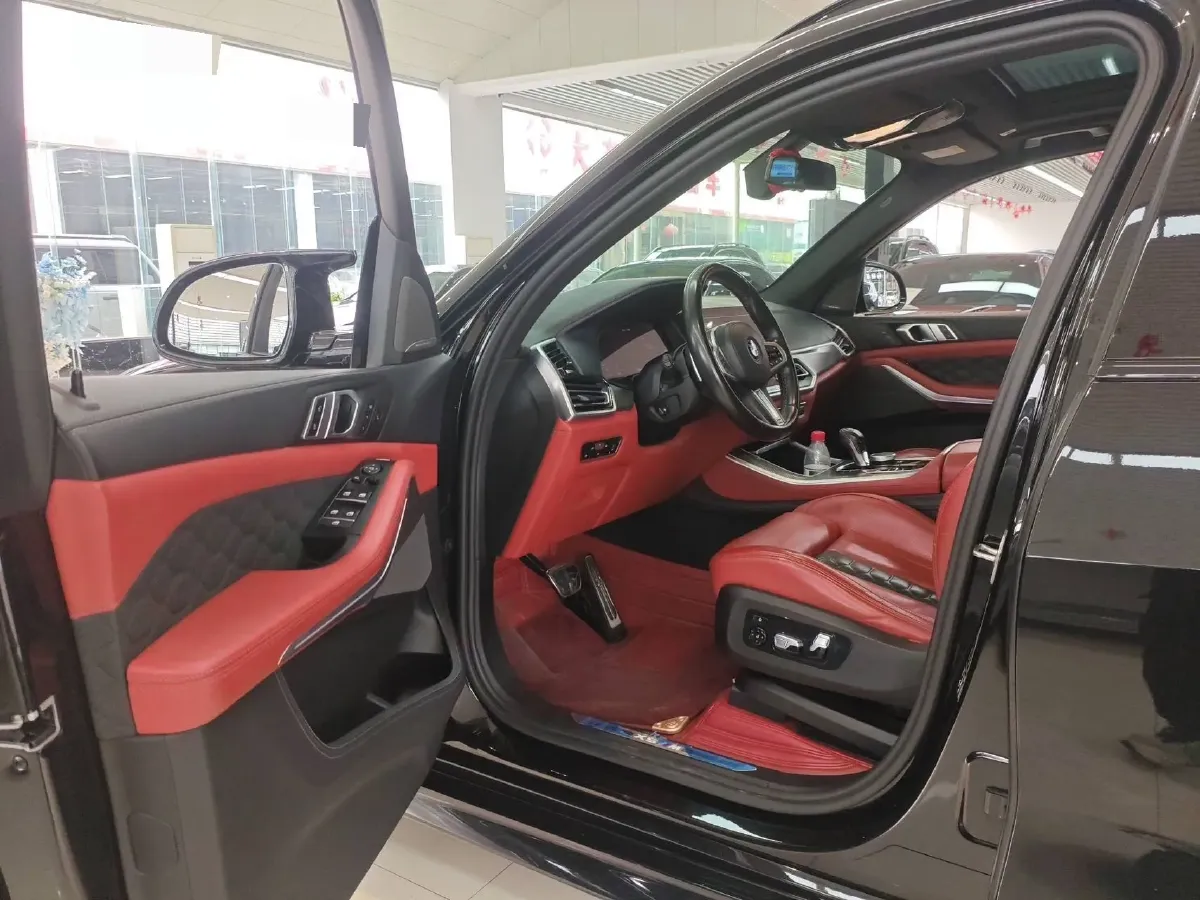 2022 BMW X5 M 4.4T 600HP V8 8AT,autocango,china used car exporter,china ev exporter,chinese used car exporter,chinese used ev exporter