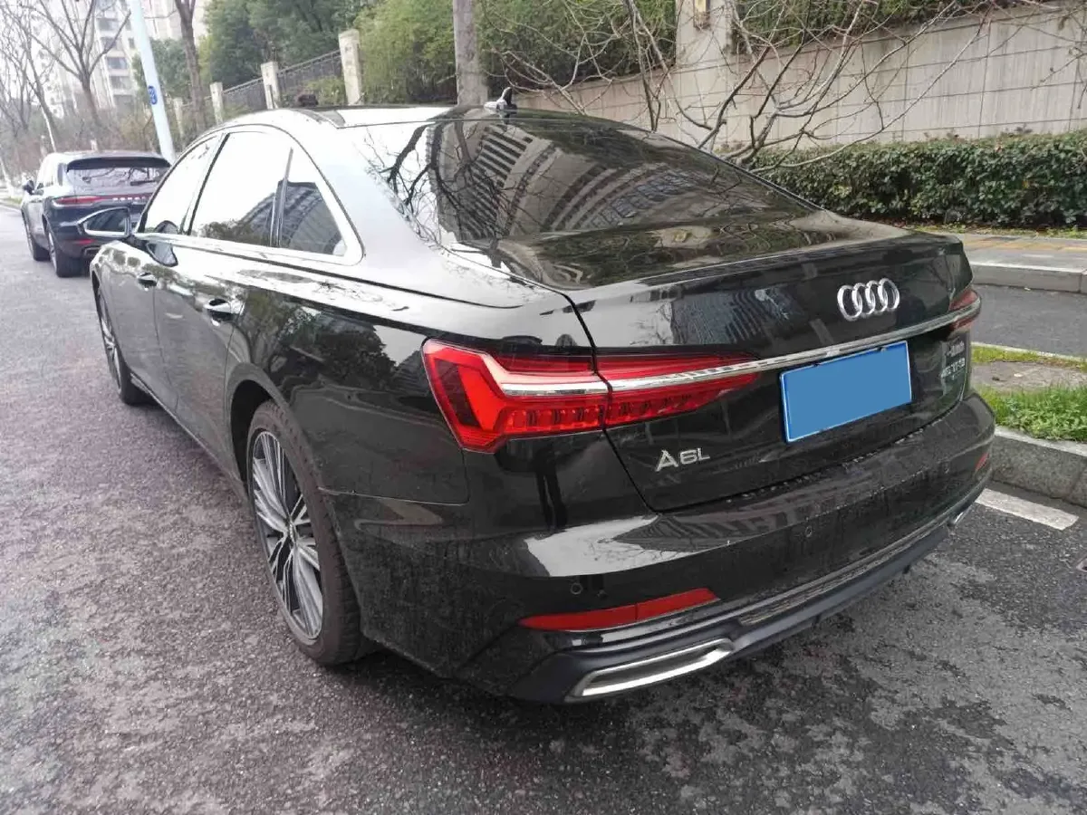 2019 Audi A6L 2.0T 224HP L4 7DCT,autocango,china used car exporter,china ev exporter,chinese used car exporter,chinese used ev exporter