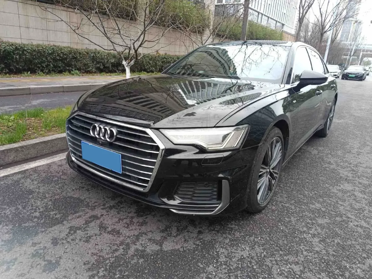 2019 Audi A6L 2.0T 224HP L4 7DCT,autocango,china used car exporter,china ev exporter,chinese used car exporter,chinese used ev exporter