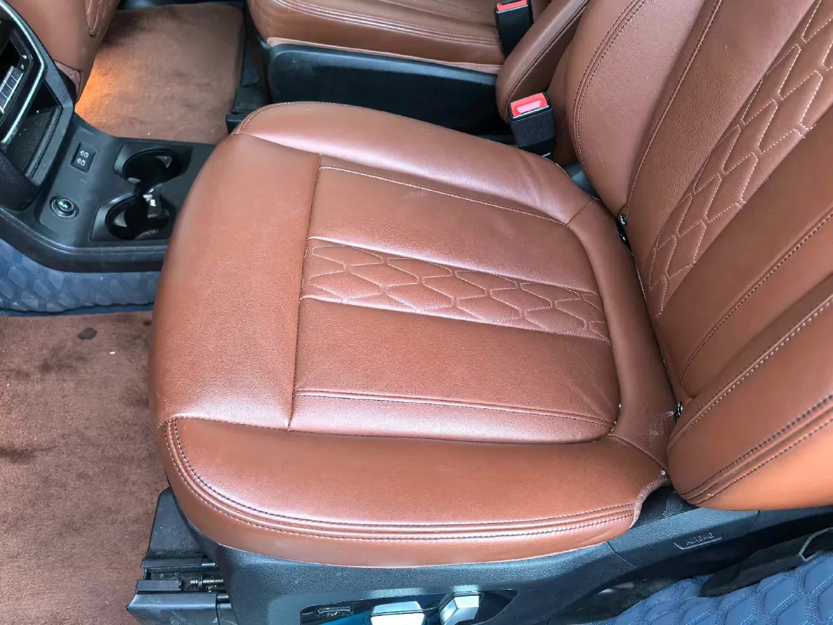 2023 BMW X7 3.0T 381HP L6 8AT,autocango,china used car exporter,china ev exporter,chinese used car exporter,chinese used ev exporter